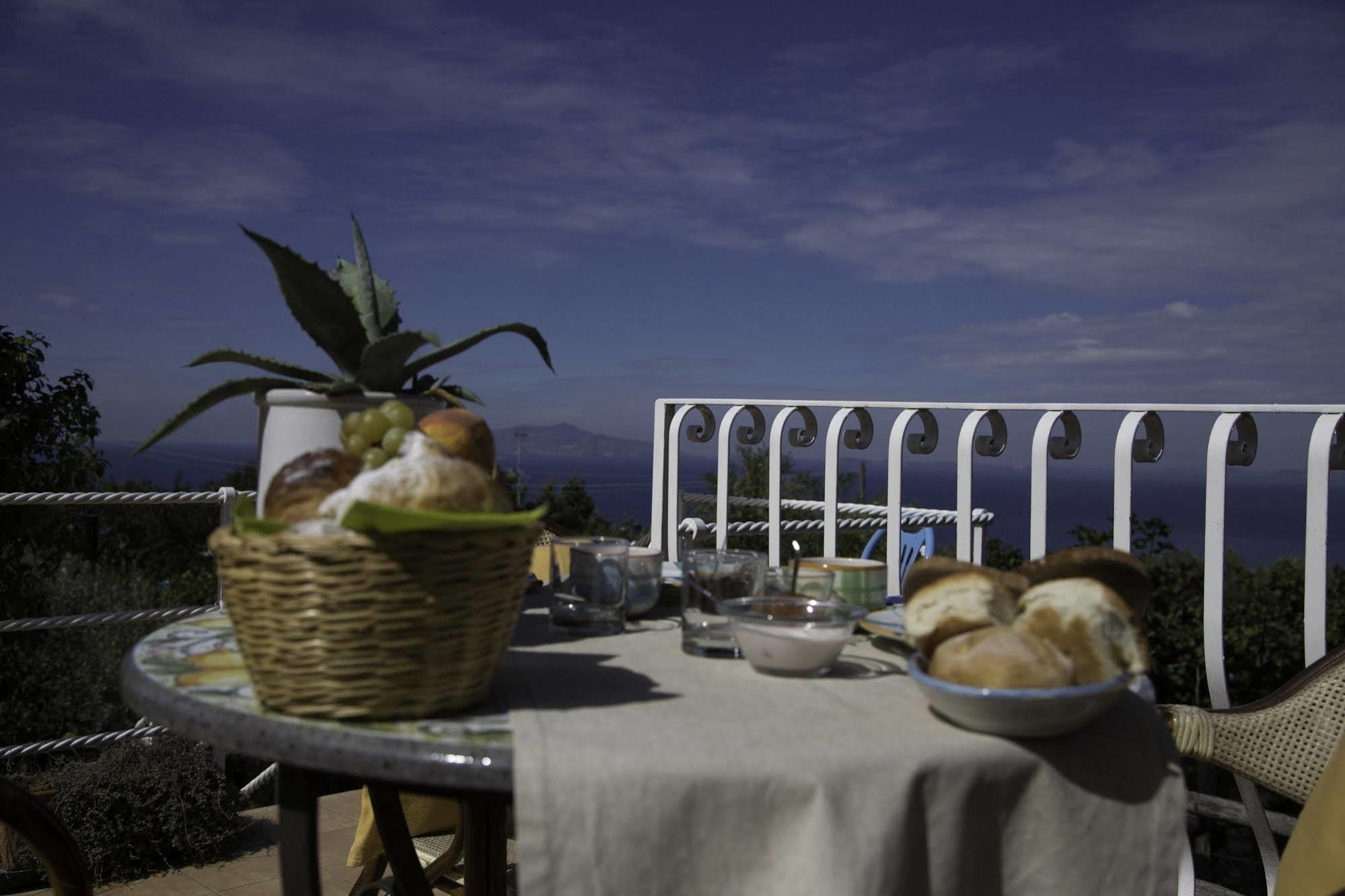 Il Giardino Dell'Arte Bed & Breakfast Anacapri  Exterior photo
